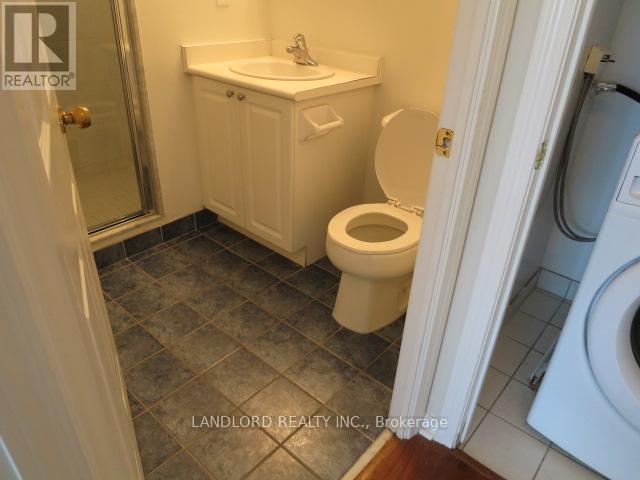 204 - 11 Oneida Crescent, Richmond Hill, Ontario  L4B 0A1 - Photo 12 - N12601536