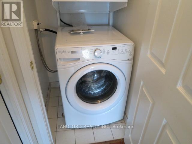 204 - 11 Oneida Crescent, Richmond Hill, Ontario  L4B 0A1 - Photo 13 - N12601536