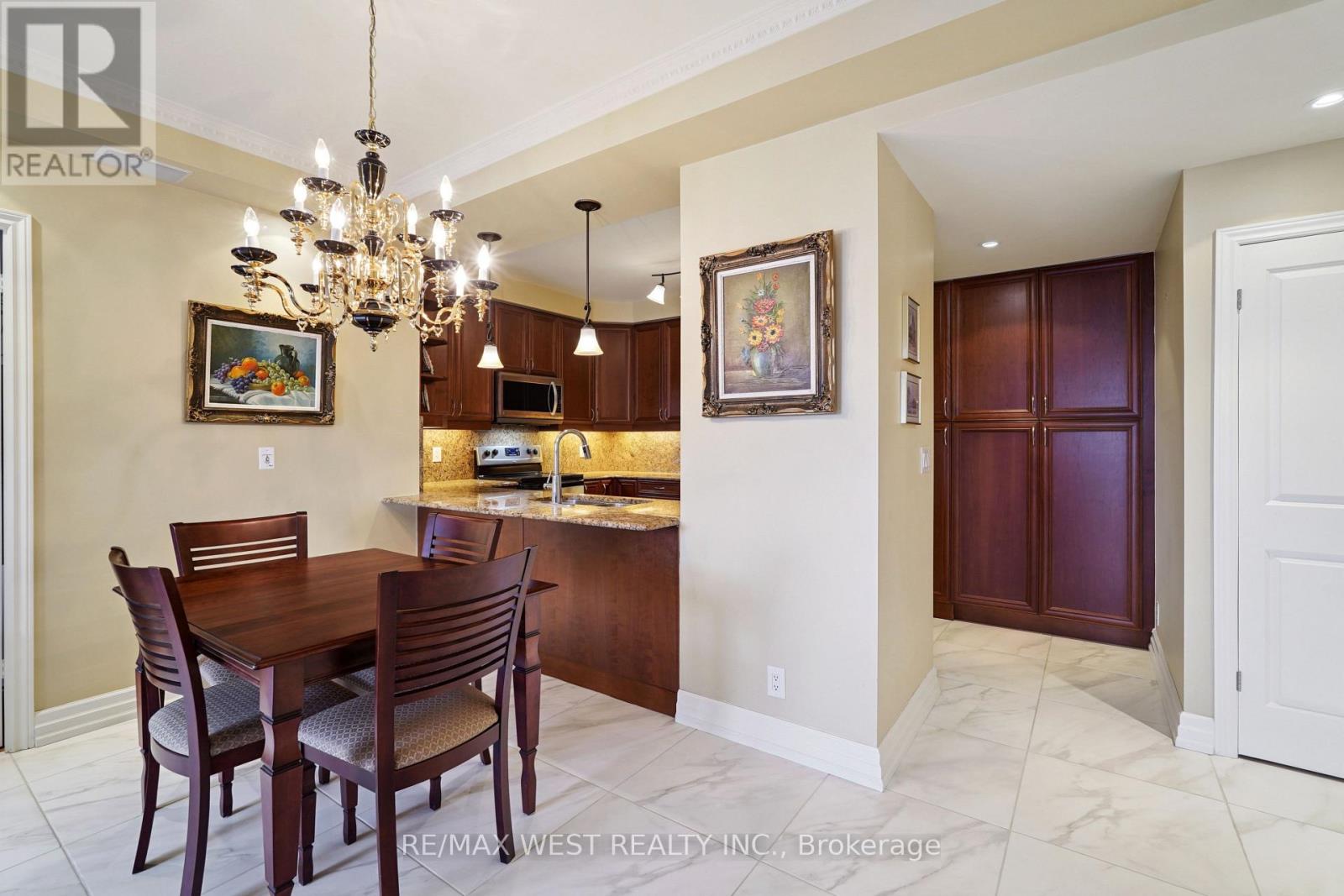 407 - 9235 Jane Street, Vaughan, Ontario L6A 0J8 - Photo 5 - N12601540