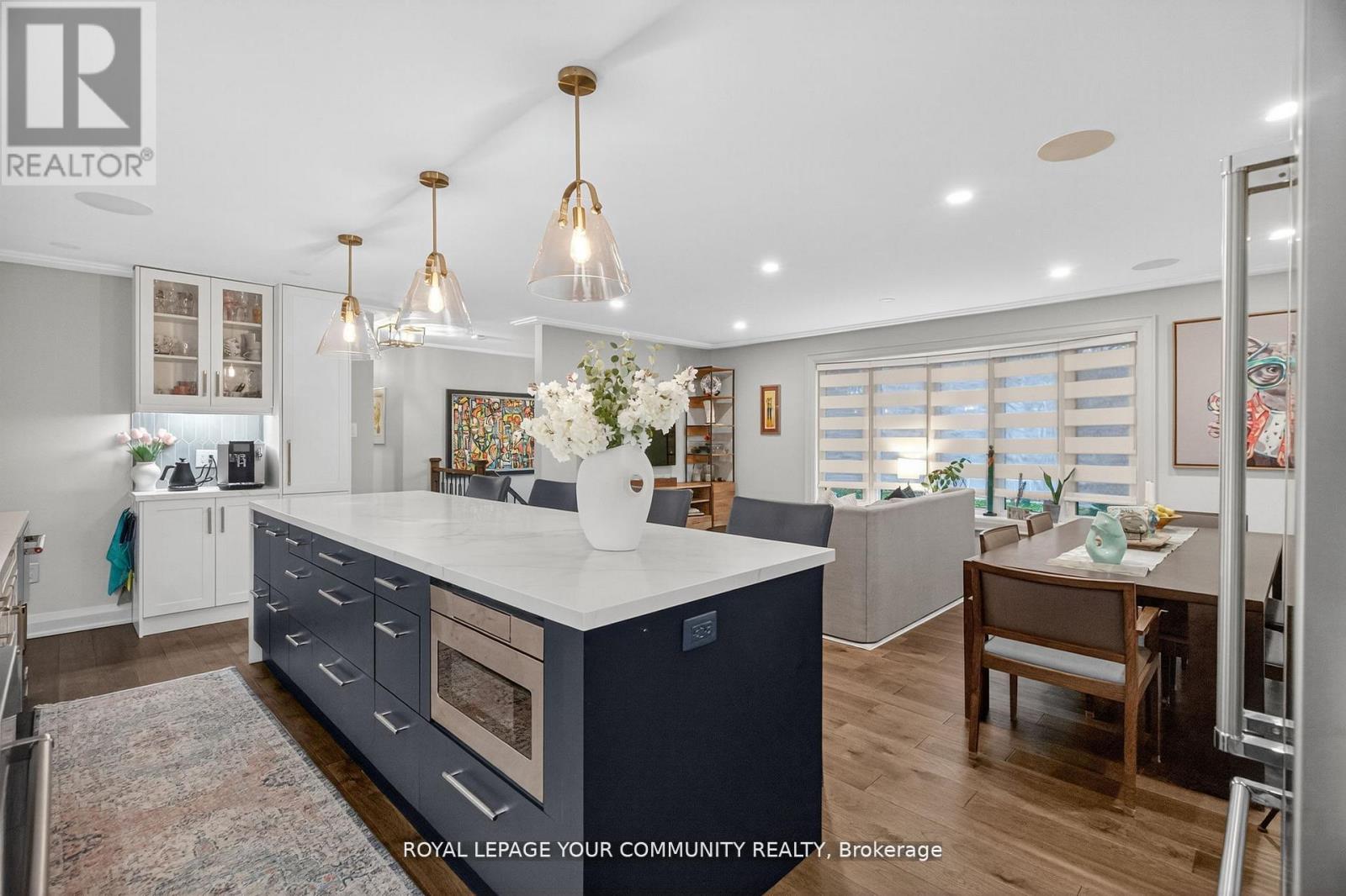 105 Orchard Heights Boulevard, Aurora, Ontario  L4G 2Z8 - Photo 3 - N12601548