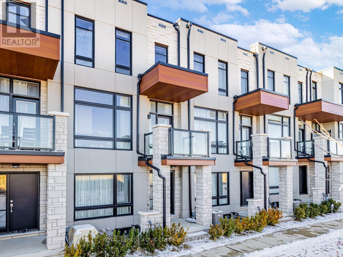 131 CARPACCIO AVENUE, Vaughan, Ontario