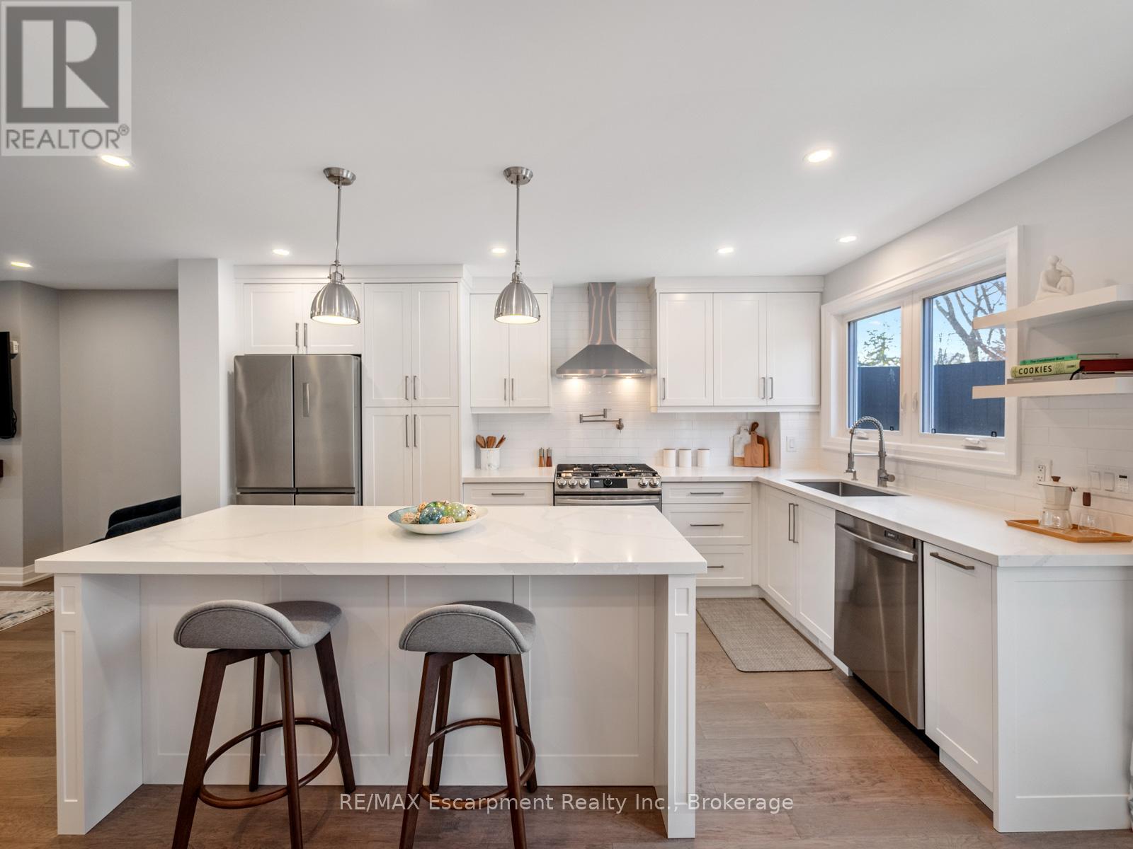 143 Chalfield Lane, Mississauga, Ontario L4Z 1K8 - Photo 10 - W12601722