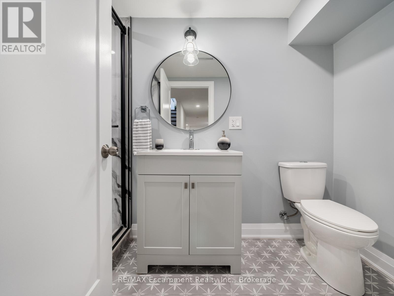 143 Chalfield Lane, Mississauga, Ontario L4Z 1K8 - Photo 25 - W12601722