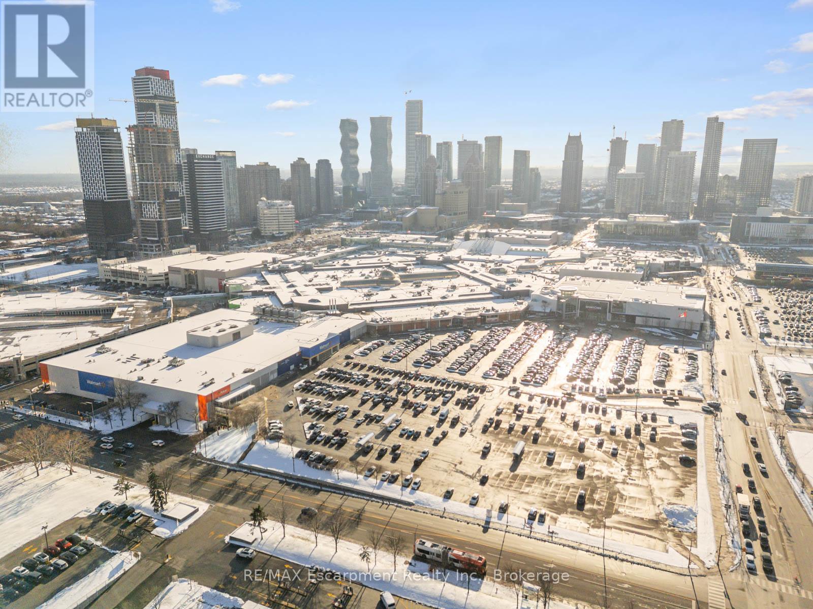 143 Chalfield Lane, Mississauga, Ontario L4Z 1K8 - Photo 32 - W12601722