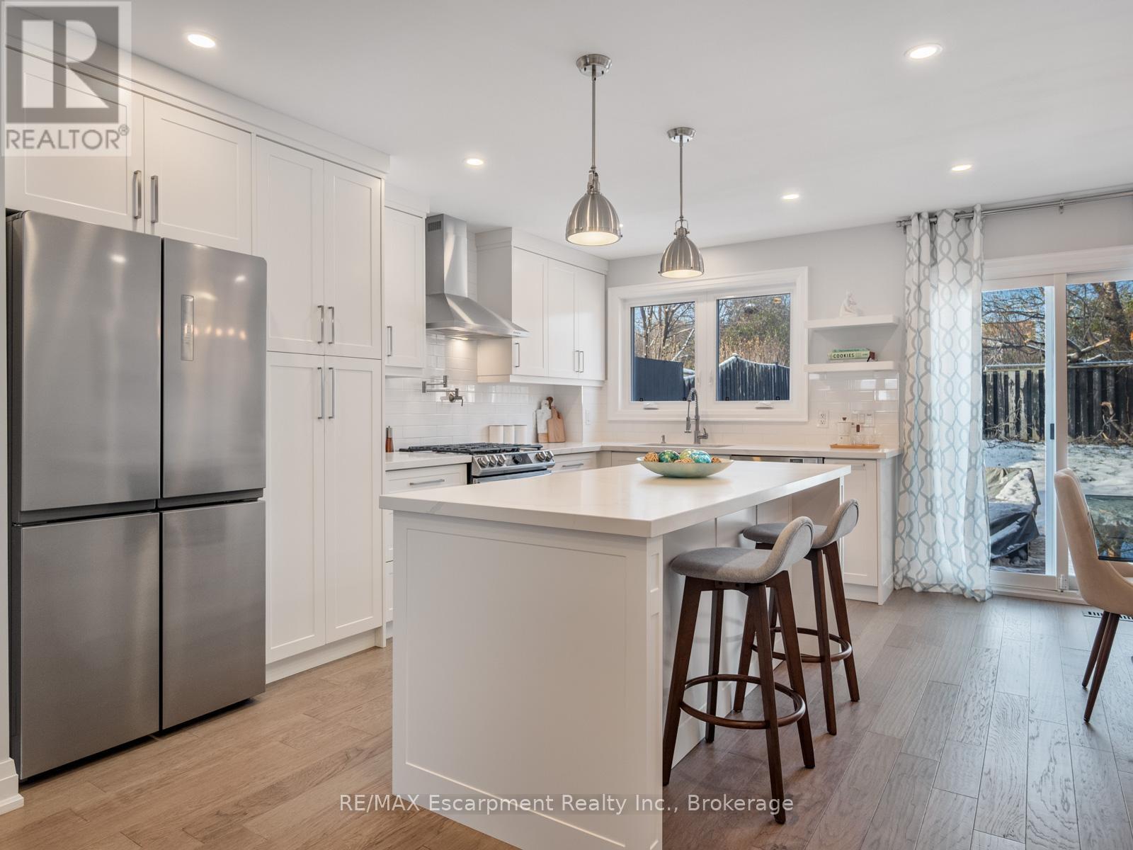 143 Chalfield Lane, Mississauga, Ontario L4Z 1K8 - Photo 9 - W12601722