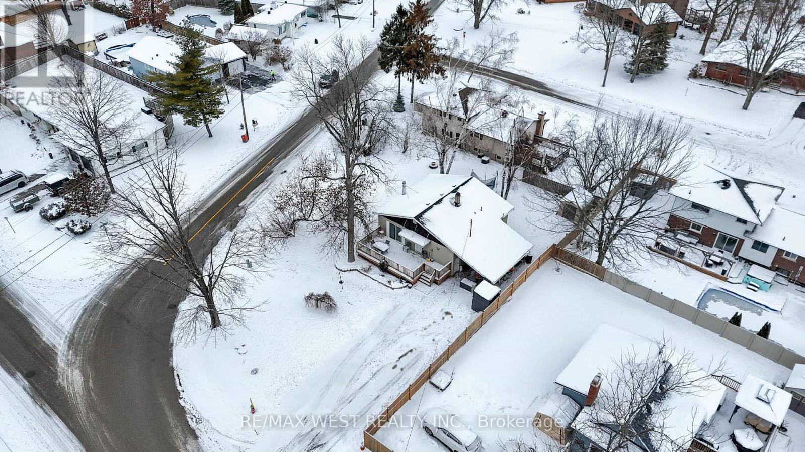 408 Couchiching Point Road, Orillia, Ontario  L3V 6P6 - Photo 10 - S12601620