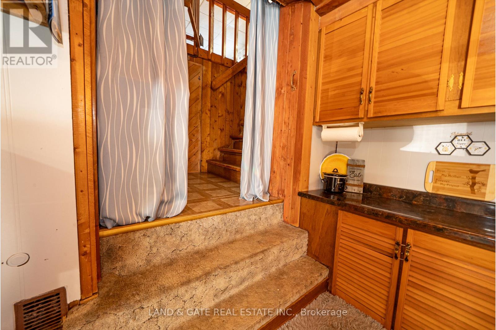 40 Tice Crescent, Belleville, Ontario  K8N 2X7 - Photo 9 - X12593768