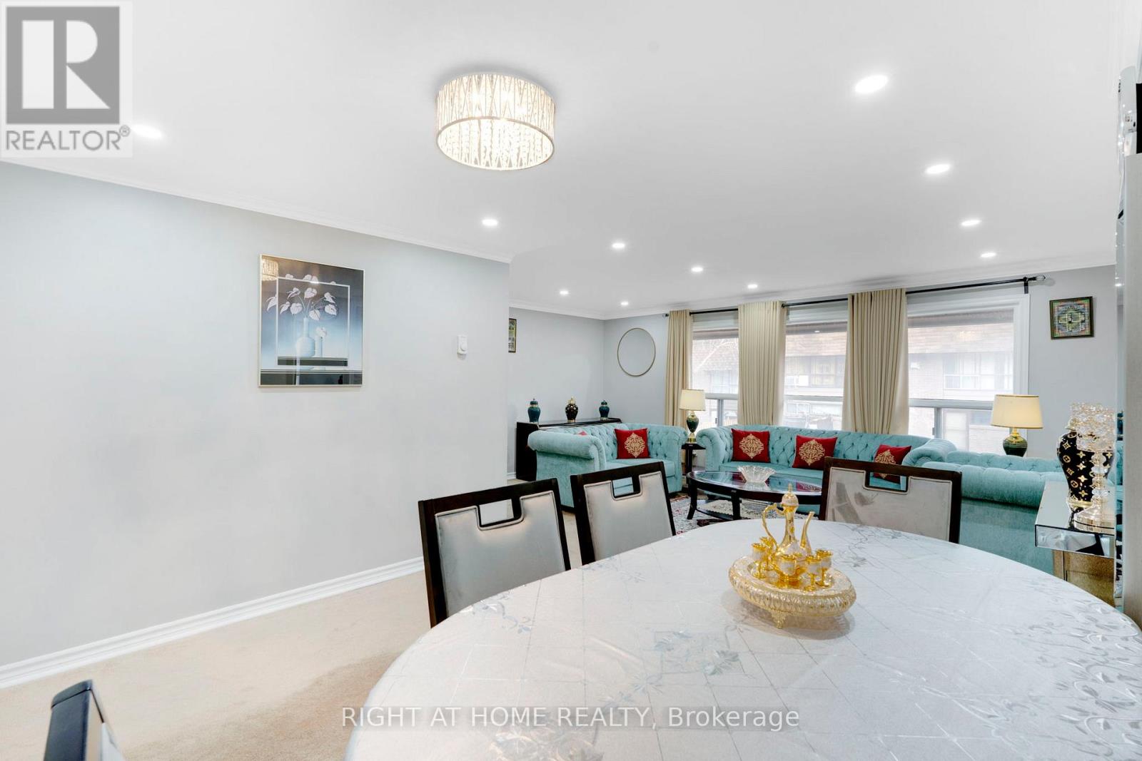 154 - 180 Mississauga Valley Boulevard, Mississauga, Ontario  L5A 3M2 - Photo 9 - W12588076