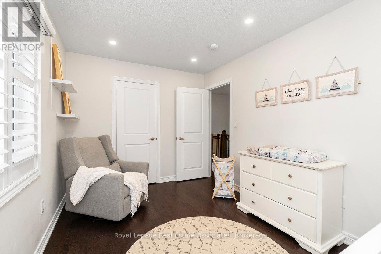 4061 Channing Crescent, Oakville, Ontario  L6H 3R3 - Photo 32 - W12601492