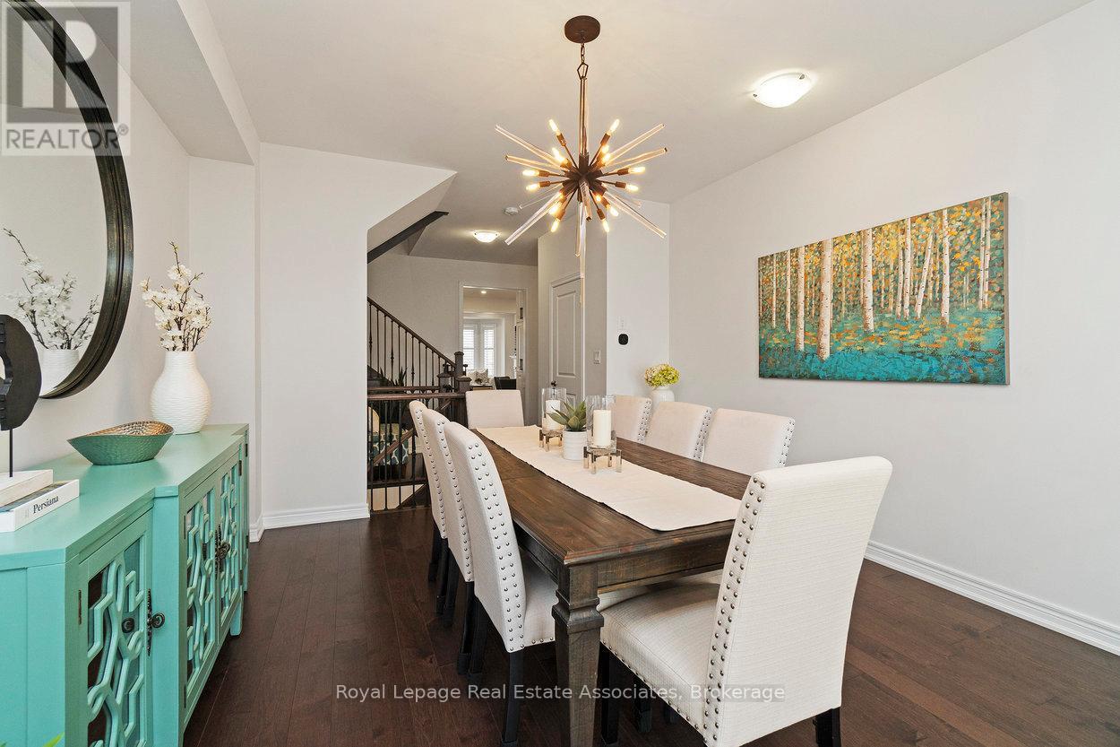 4061 Channing Crescent, Oakville, Ontario  L6H 3R3 - Photo 9 - W12601492