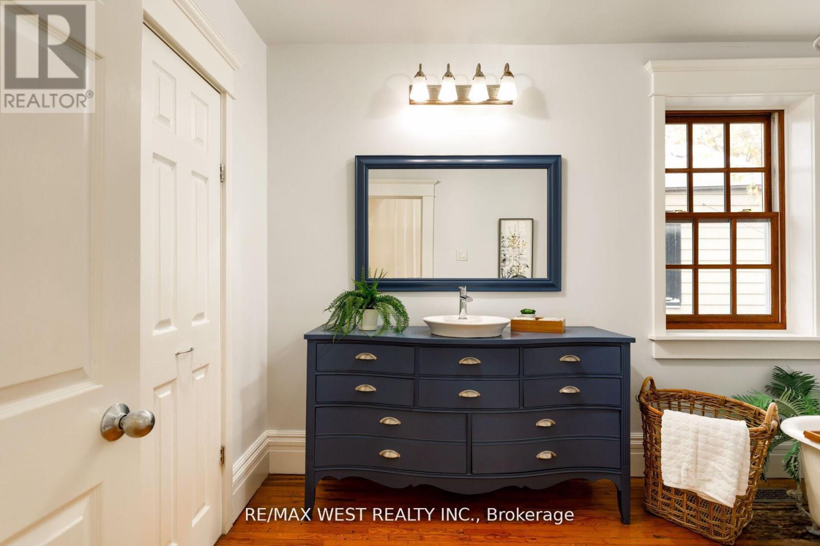 79 Springhurst Avenue, Toronto, Ontario  M6K 1B7 - Photo 34 - W12601560