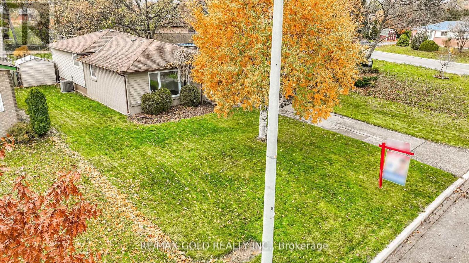 35 Duke Road, Brampton, Ontario  L6T 3J9 - Photo 39 - W12601576