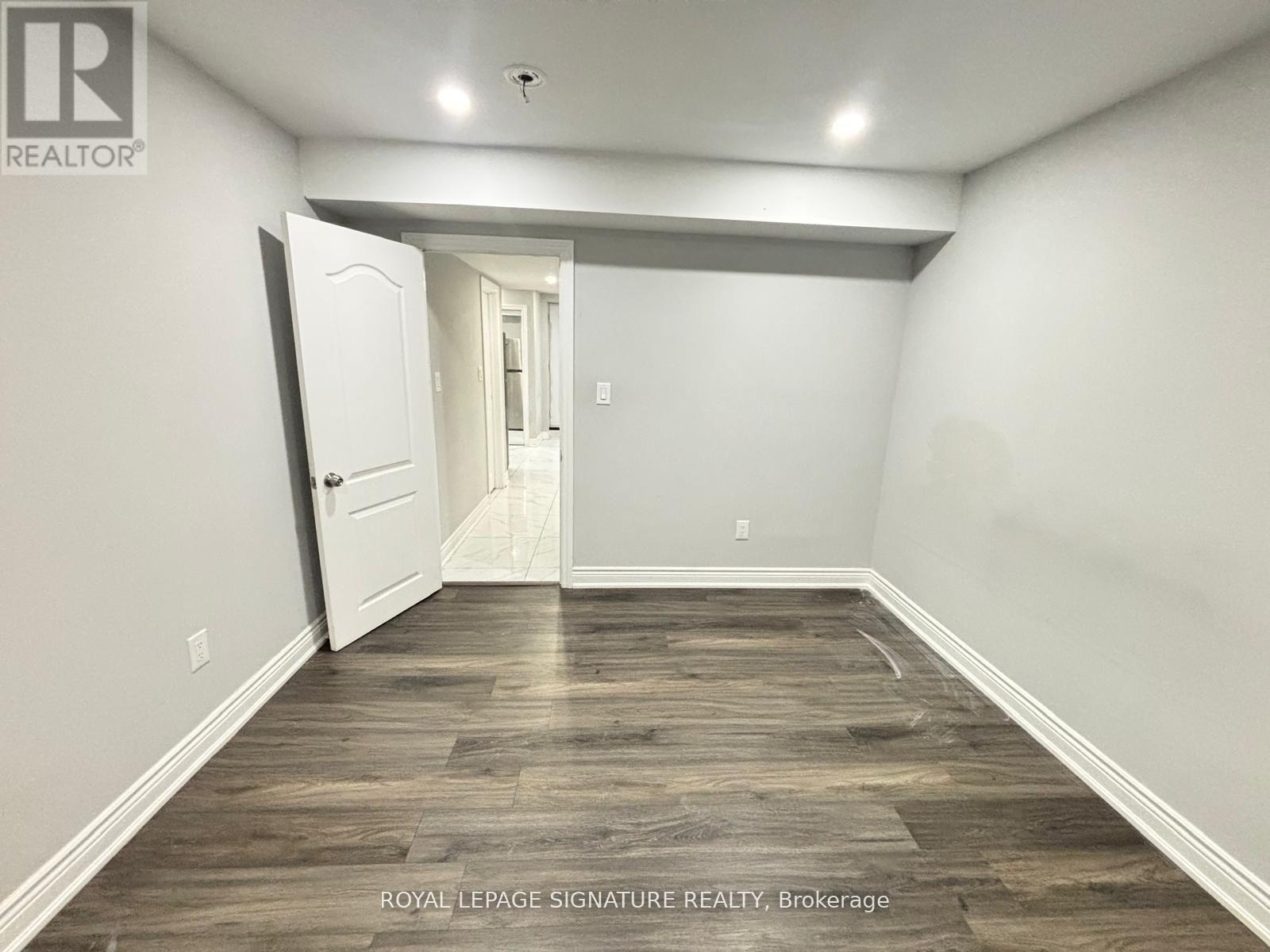 Lower - 59 Jayfield Road, Brampton, Ontario  L6S 3G4 - Photo 11 - W12601660