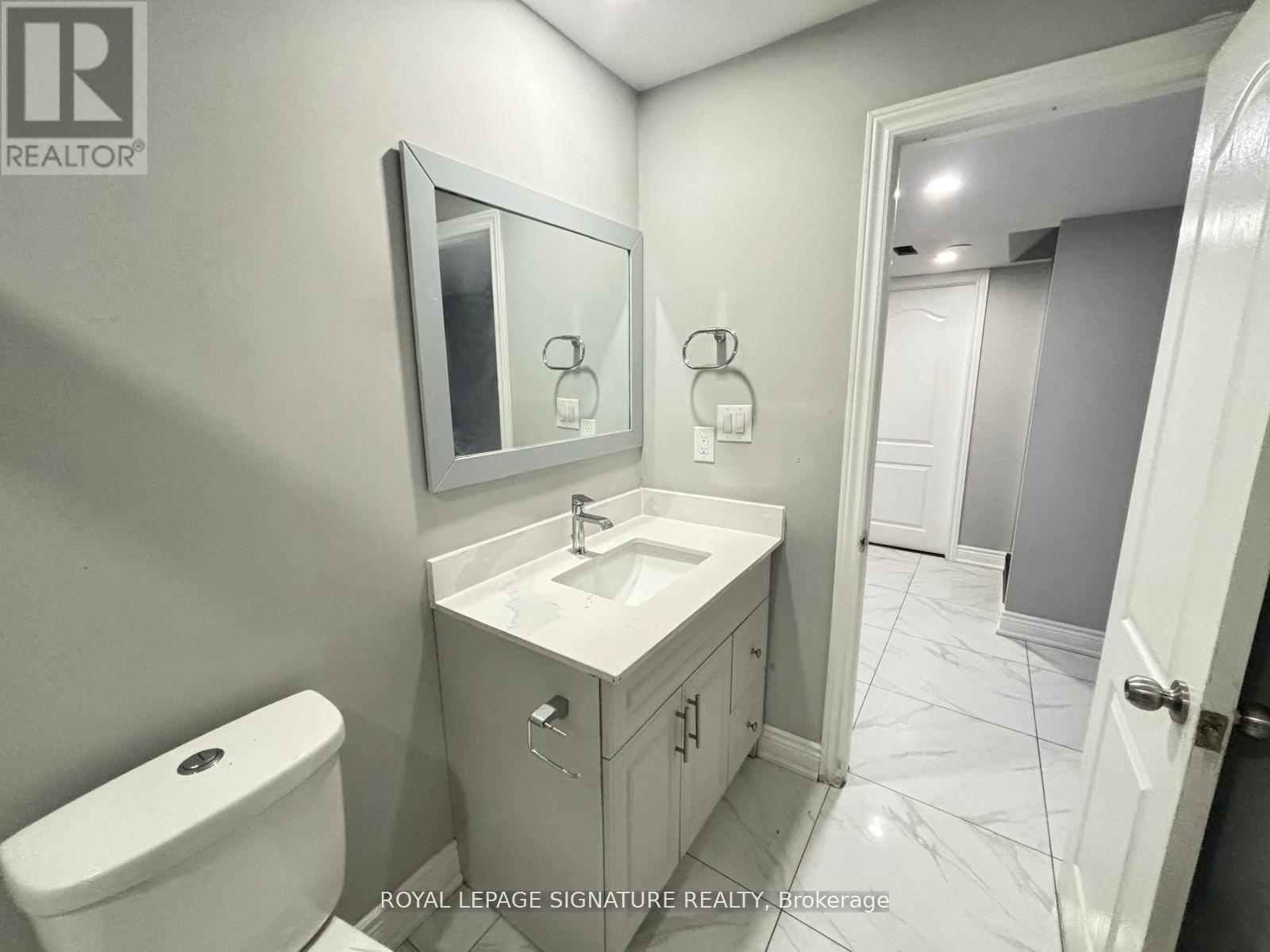 Lower - 59 Jayfield Road, Brampton, Ontario  L6S 3G4 - Photo 8 - W12601660