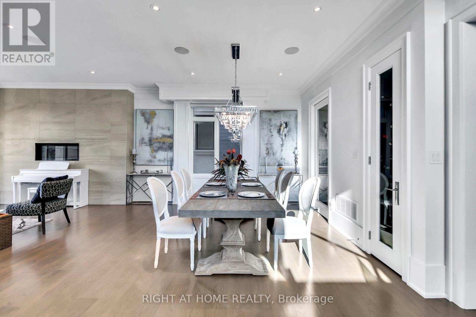 55a Jay Street, Toronto, Ontario  M6L 2L9 - Photo 15 - W12601682