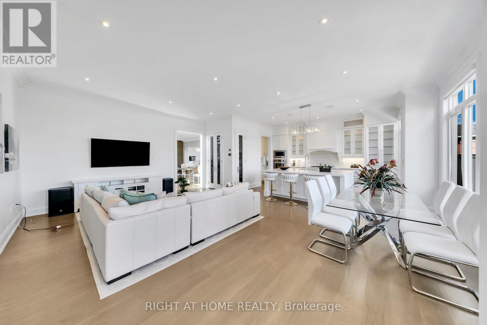 55a Jay Street, Toronto, Ontario  M6L 2L9 - Photo 4 - W12601682