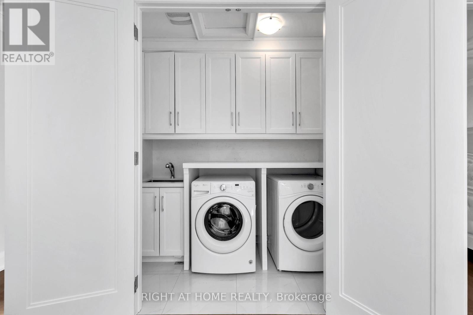 55a Jay Street, Toronto, Ontario  M6L 2L9 - Photo 42 - W12601682