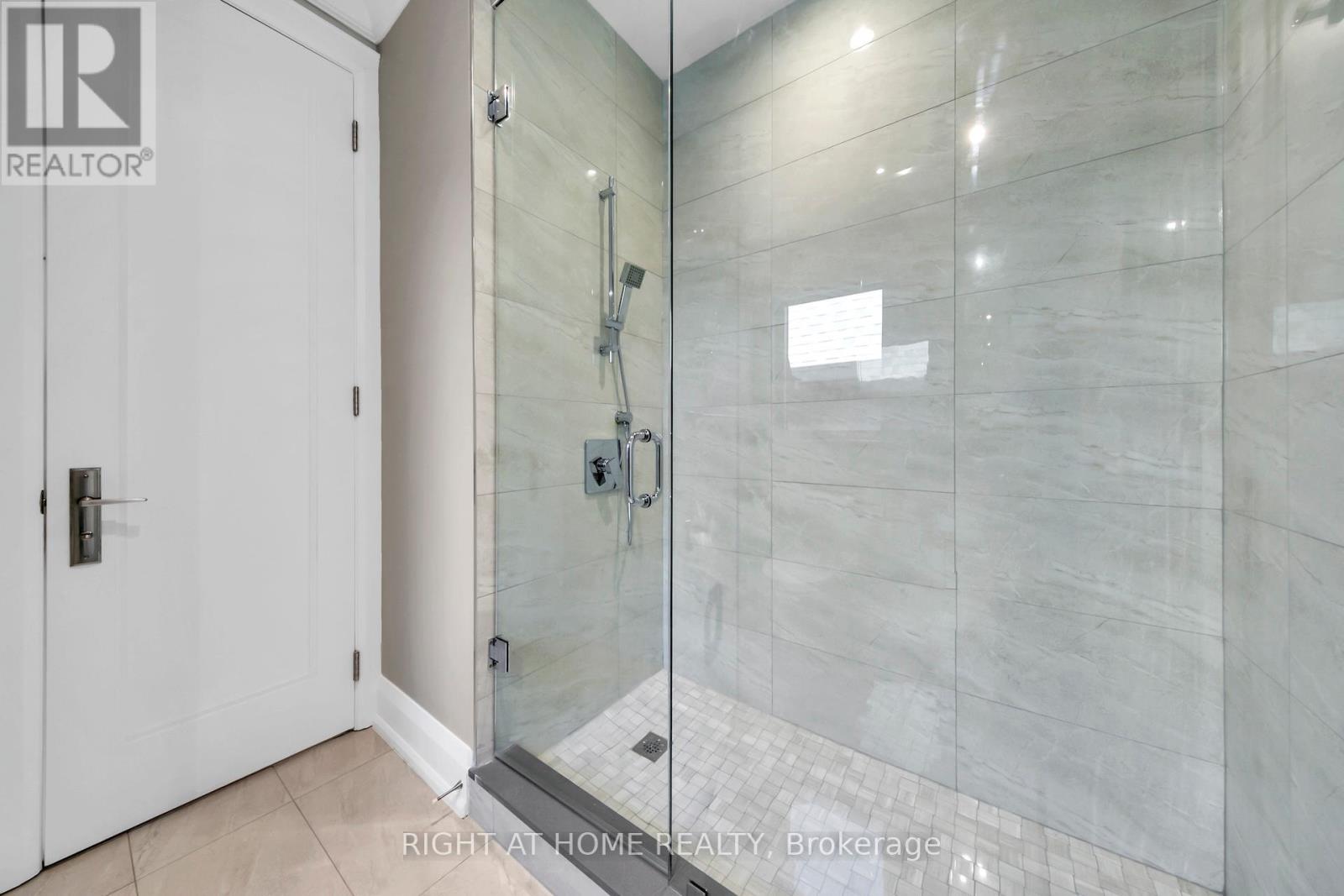 55a Jay Street, Toronto, Ontario  M6L 2L9 - Photo 44 - W12601682