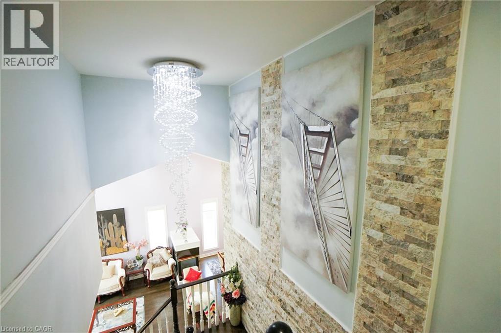 99 Donnici Drive, Hamilton, Ontario  L9B 2K3 - Photo 16 - 40769943