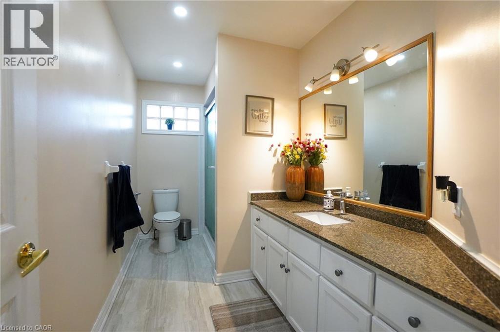 99 Donnici Drive, Hamilton, Ontario  L9B 2K3 - Photo 25 - 40769943