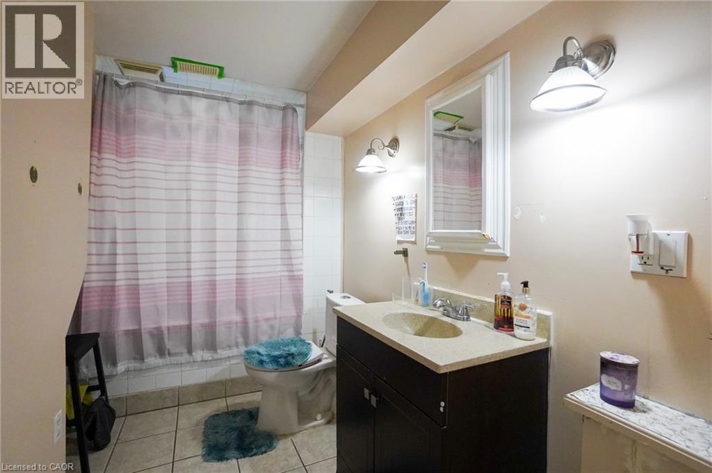 99 Donnici Drive, Hamilton, Ontario  L9B 2K3 - Photo 28 - 40769943