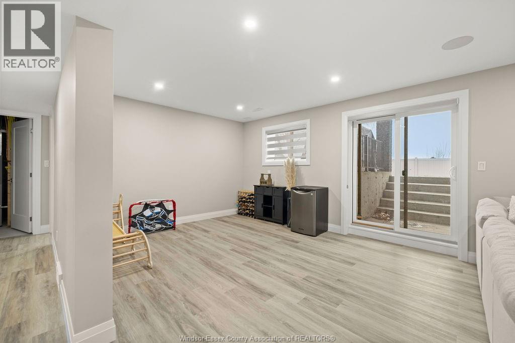 1003 Chateau Avenue, Windsor, Ontario N8P 0E6 - Photo 31 - 25031191