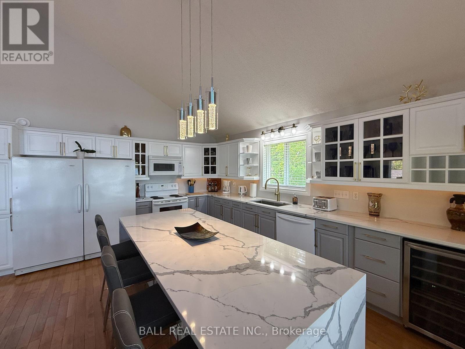 154 Julian Lake Road, North Kawartha, Ontario  K0L 3E0 - Photo 16 - X12601696