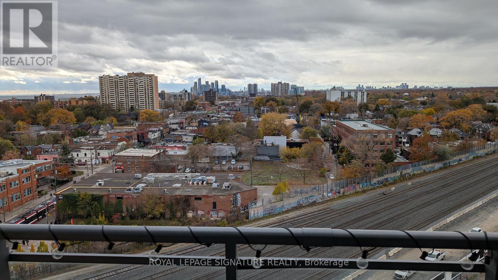 1210 - 20 Minowan Miikan Lane, Toronto, Ontario  M6J 0E5 - Photo 17 - C12601250