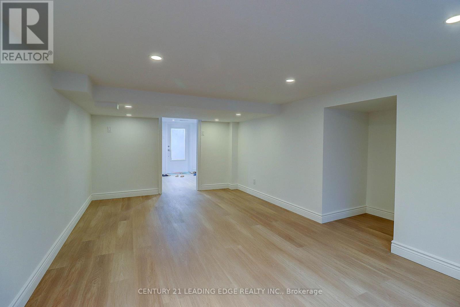 7 Ellsworth Avenue, Toronto, Ontario  M6G 2K4 - Photo 38 - C12601498