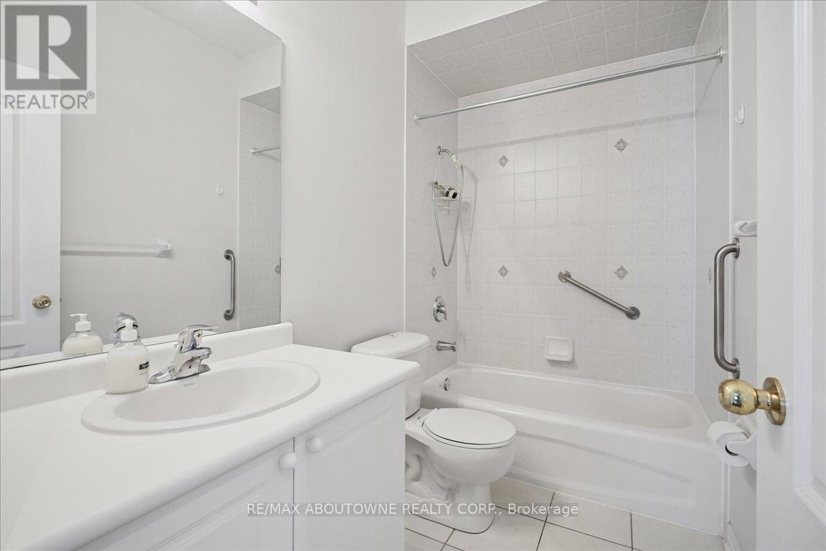 2348 Tesla Crescent, Oakville, Ontario  L6H 7T5 - Photo 25 - W12421696