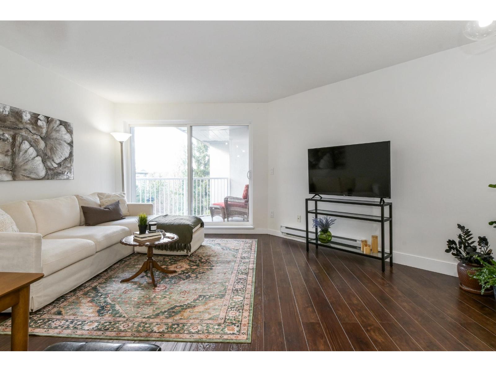 401 5465 201 Street, Langley, British Columbia  V3A 1P8 - Photo 5 - R3071989