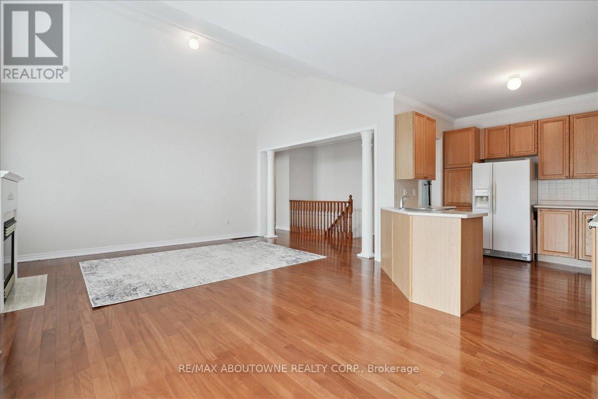 2348 Tesla Crescent, Oakville, Ontario  L6H 7T5 - Photo 17 - W12421696