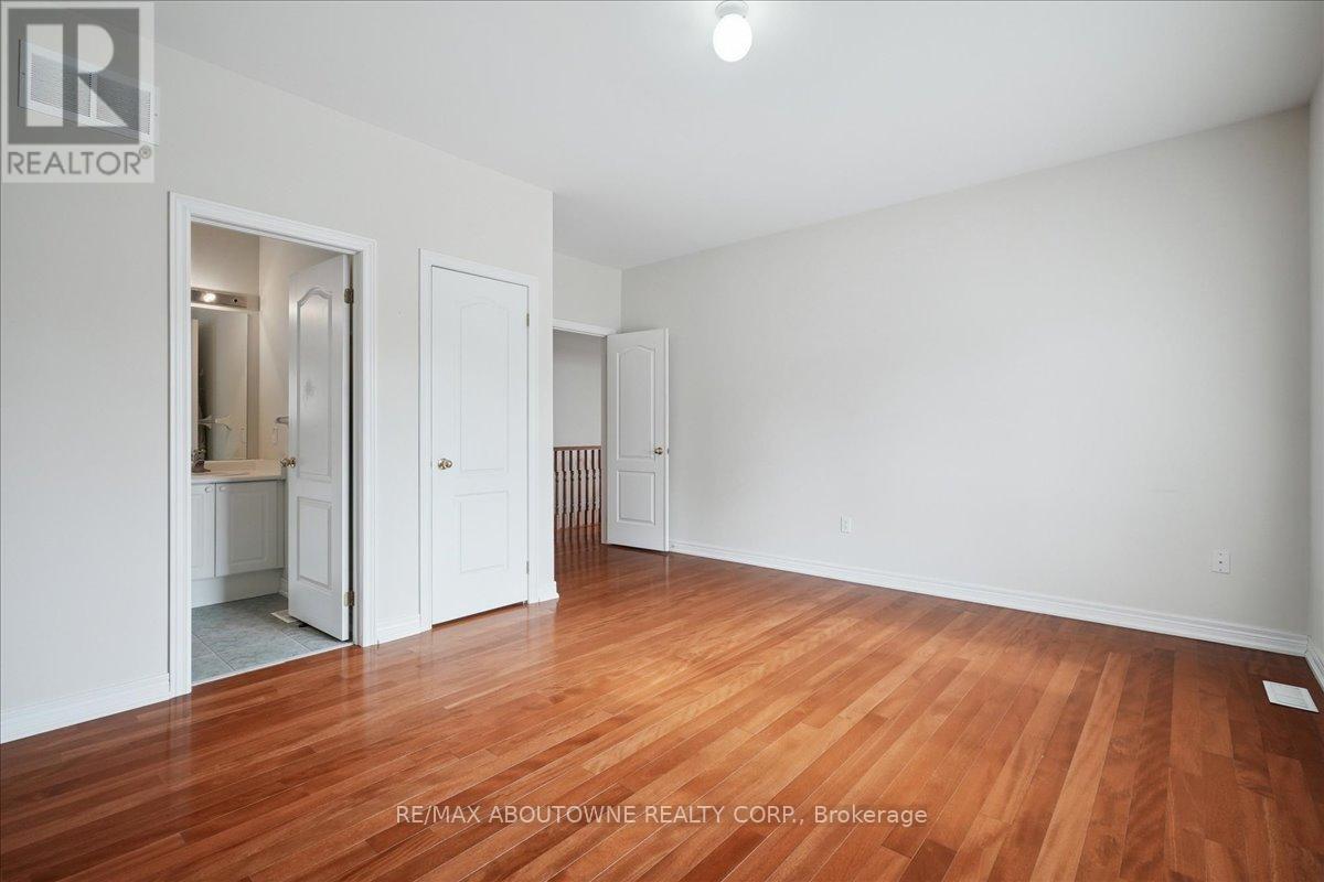 2348 Tesla Crescent, Oakville, Ontario  L6H 7T5 - Photo 22 - W12421696