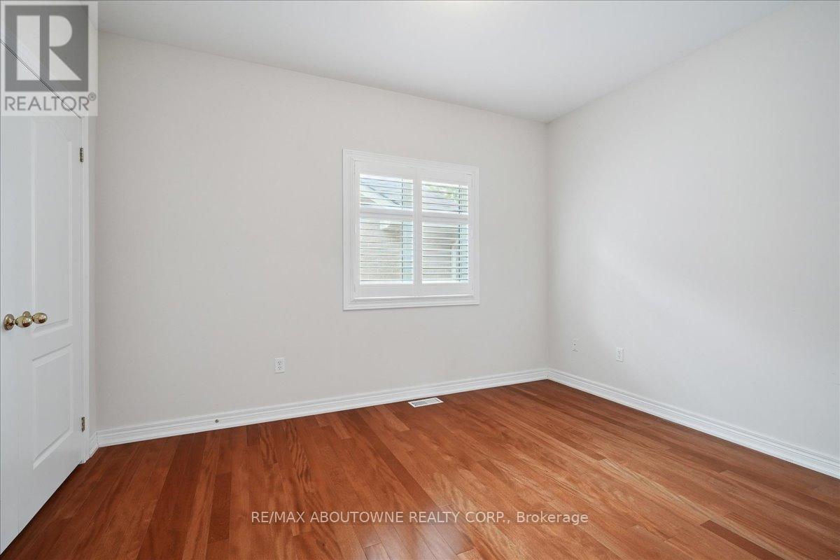 2348 Tesla Crescent, Oakville, Ontario  L6H 7T5 - Photo 24 - W12421696