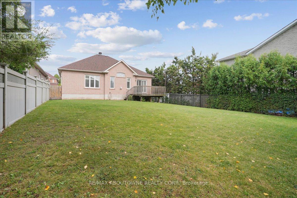 2348 Tesla Crescent, Oakville, Ontario  L6H 7T5 - Photo 35 - W12421696