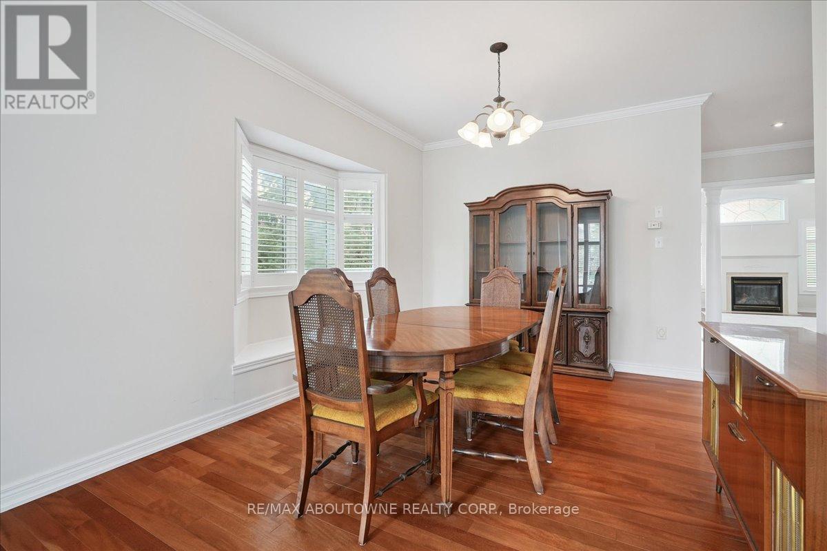 2348 Tesla Crescent, Oakville, Ontario  L6H 7T5 - Photo 8 - W12421696