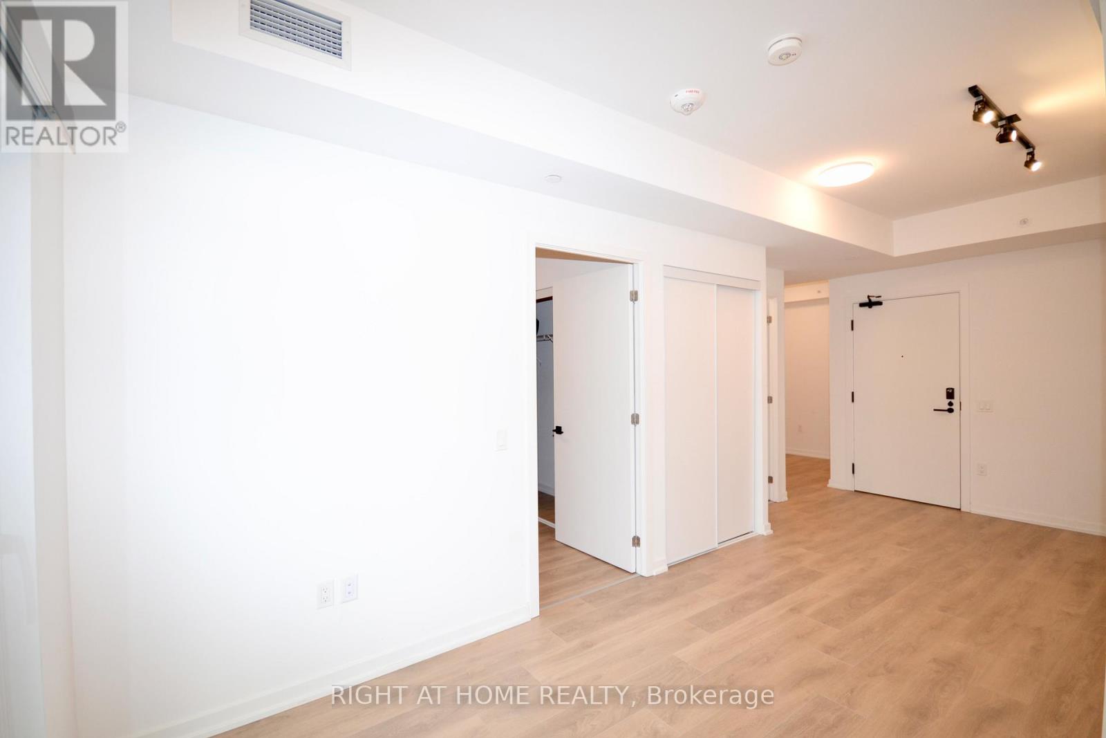 2304 - 10 Graphophone Grove, Toronto, Ontario  M6H 0E5 - Photo 20 - W12527272