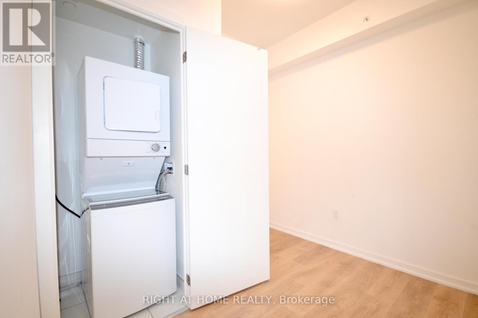 2304 - 10 Graphophone Grove, Toronto, Ontario  M6H 0E5 - Photo 19 - W12527272