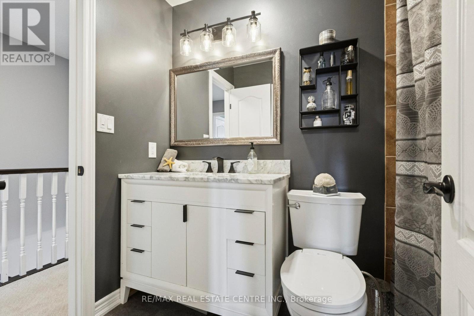 1427 Treeland Street, Burlington, Ontario  L7R 5B4 - Photo 36 - W12601208