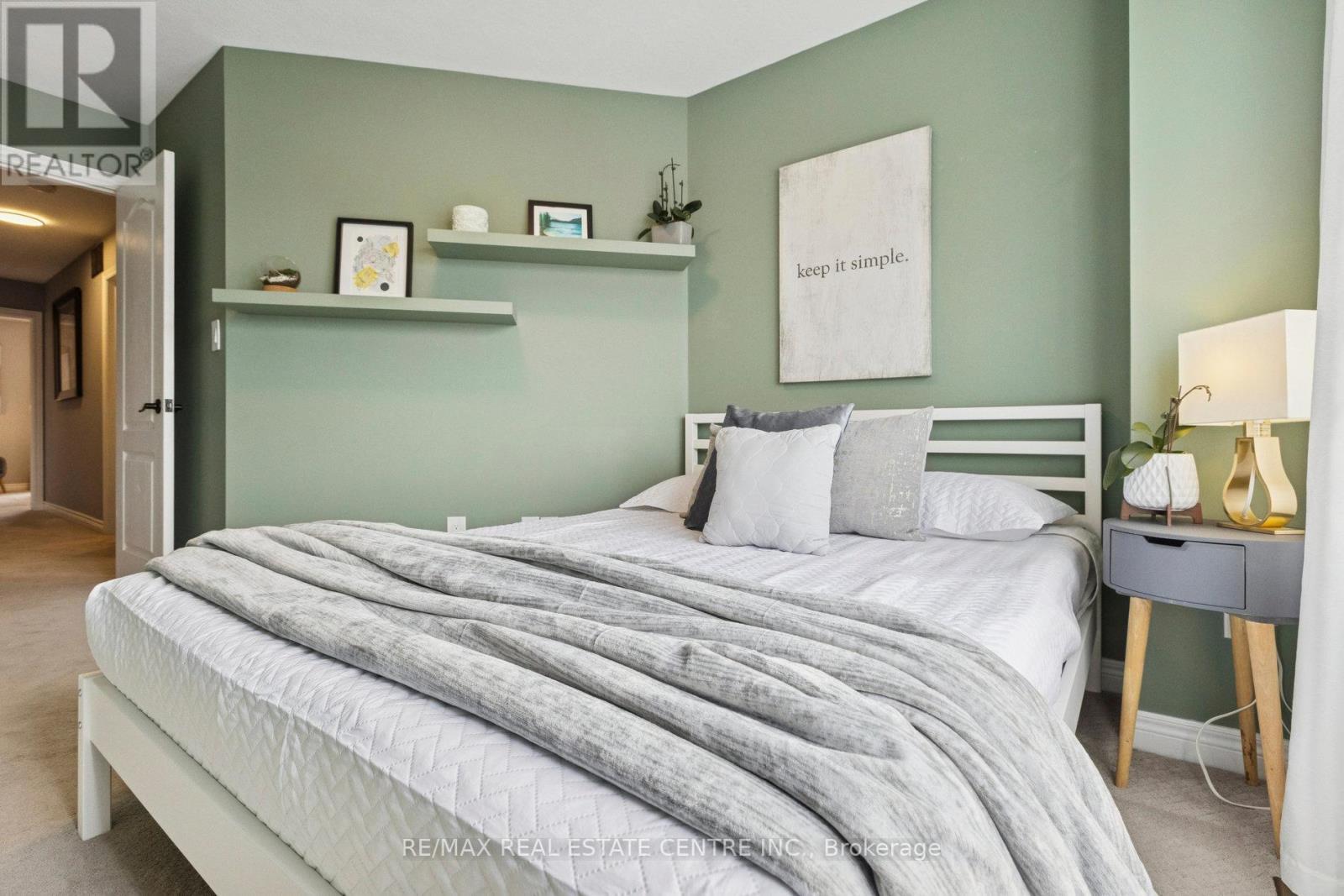 1427 Treeland Street, Burlington, Ontario  L7R 5B4 - Photo 40 - W12601208