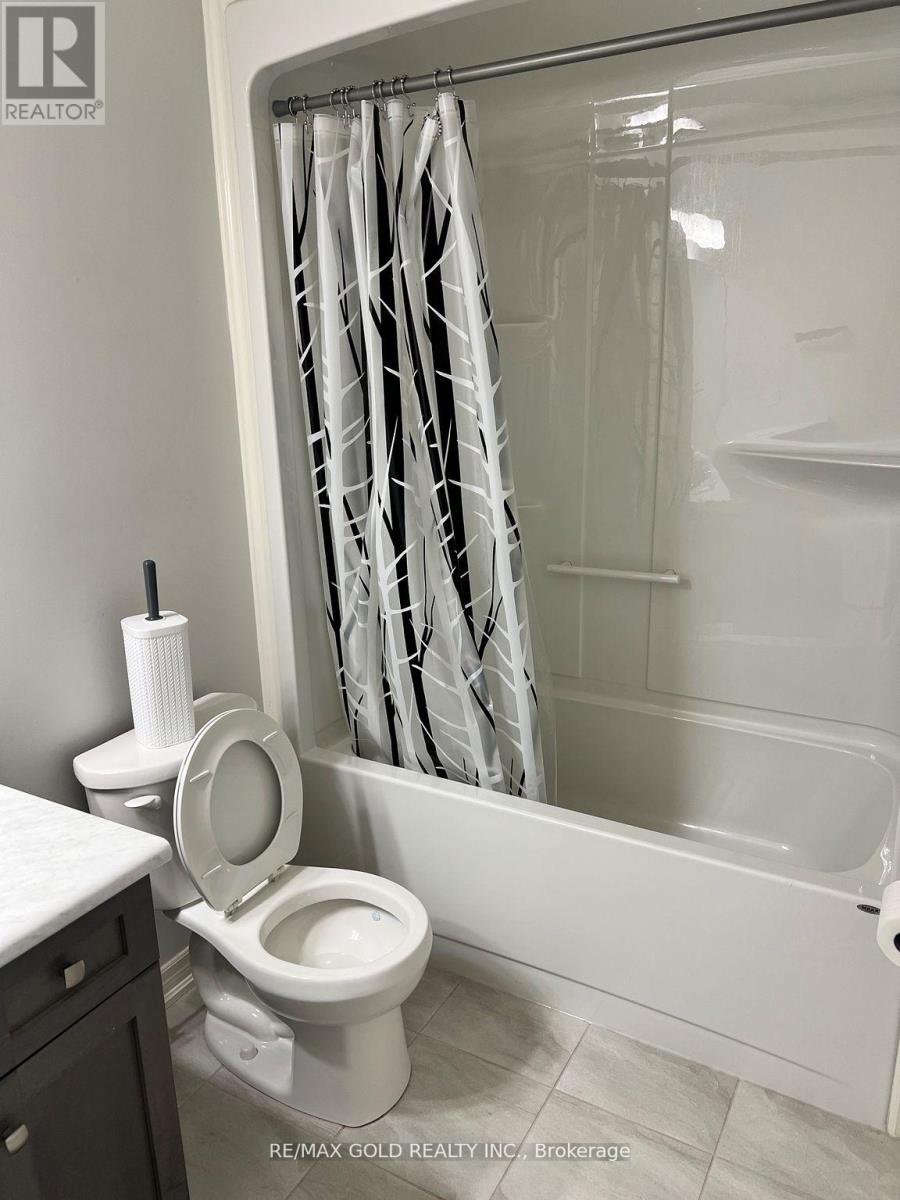 36 Damude Avenue, Thorold, Ontario  L2V 0G6 - Photo 15 - X12601120