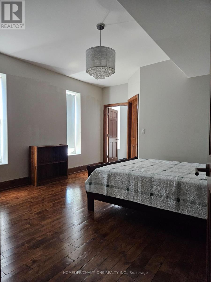 18 Bridge Street, Trent Hills, Ontario K0L 1L0 - Photo 16 - X12533682