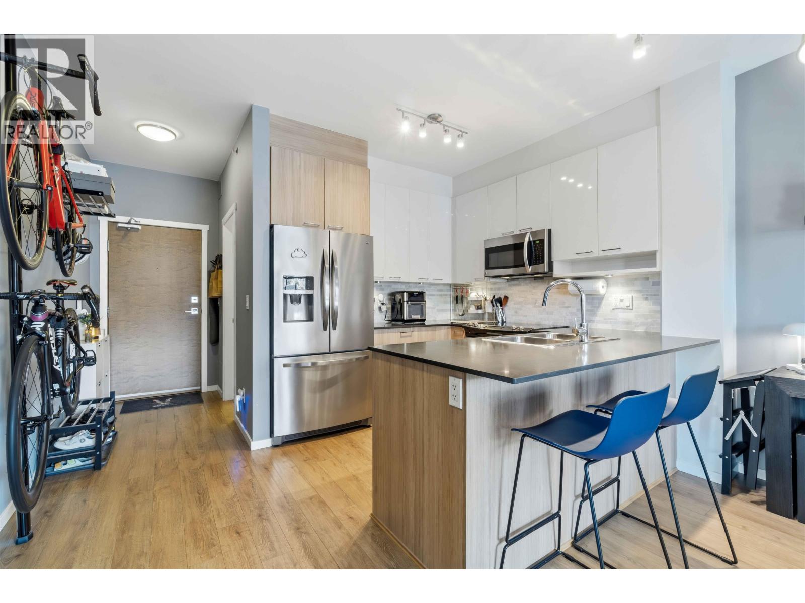 409 210 Lebleu Street, Coquitlam, British Columbia V3K 4L6 - Photo 10 - R3072153