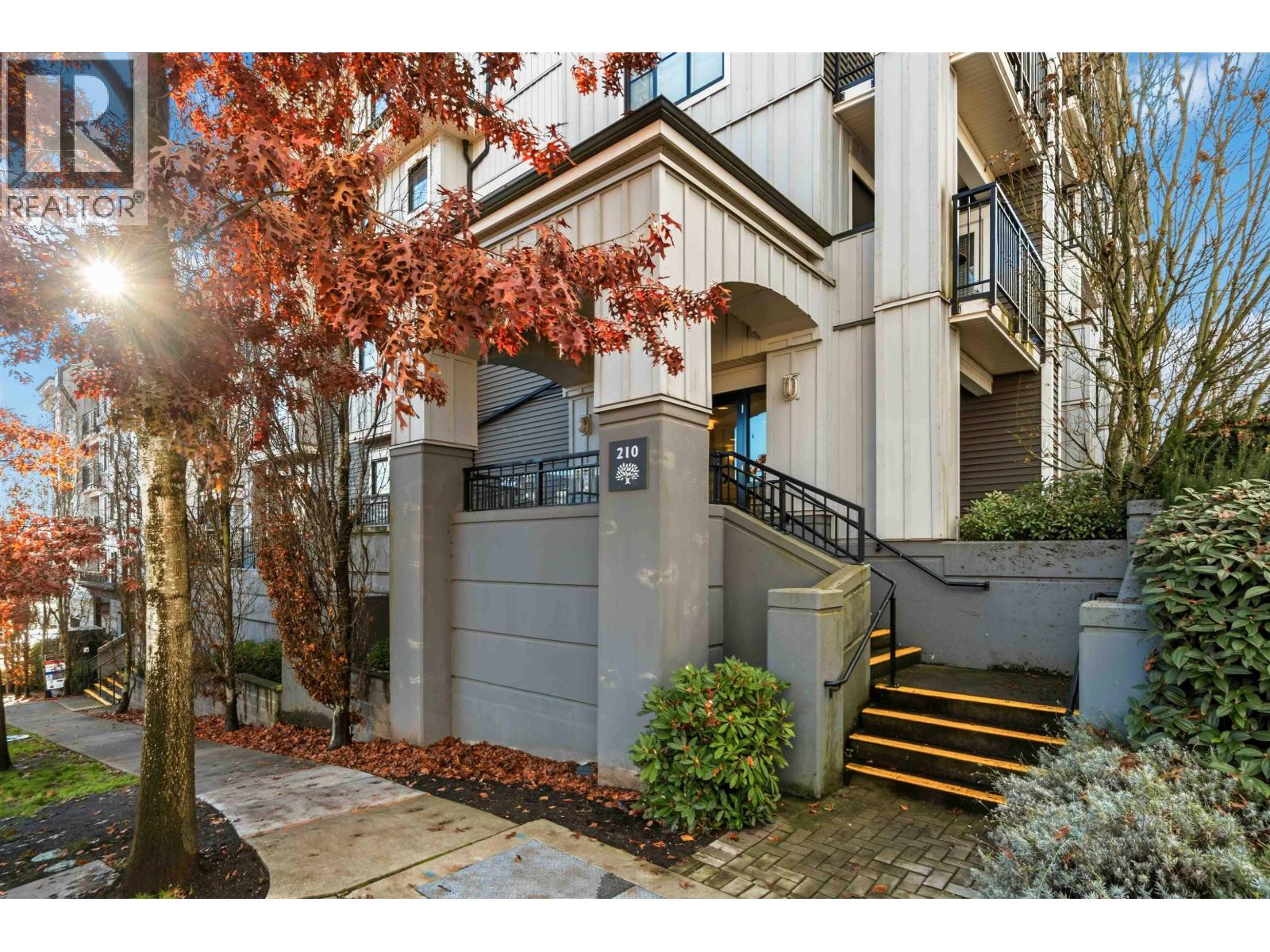 409 210 Lebleu Street, Coquitlam, British Columbia V3K 4L6 - Photo 4 - R3072153