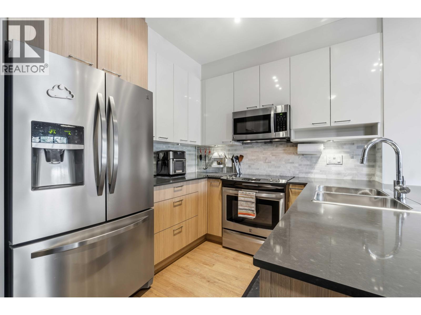 409 210 Lebleu Street, Coquitlam, British Columbia V3K 4L6 - Photo 9 - R3072153