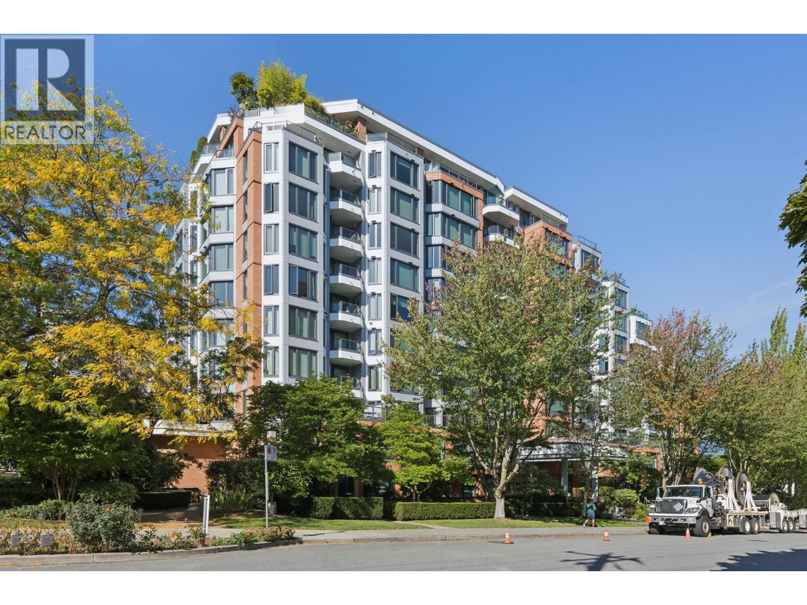 609 2201 Pine Street, Vancouver, British Columbia  V6J 5E7 - Photo 1 - R3072177