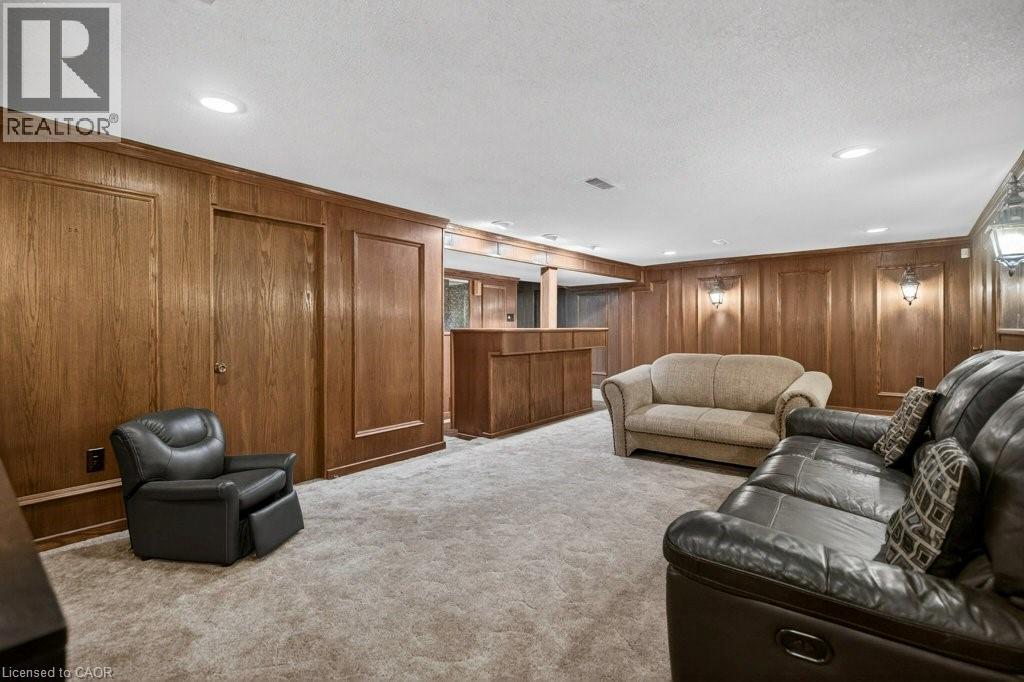 426 East 37th Street, Hamilton, Ontario  L8V 4B8 - Photo 33 - 40792399