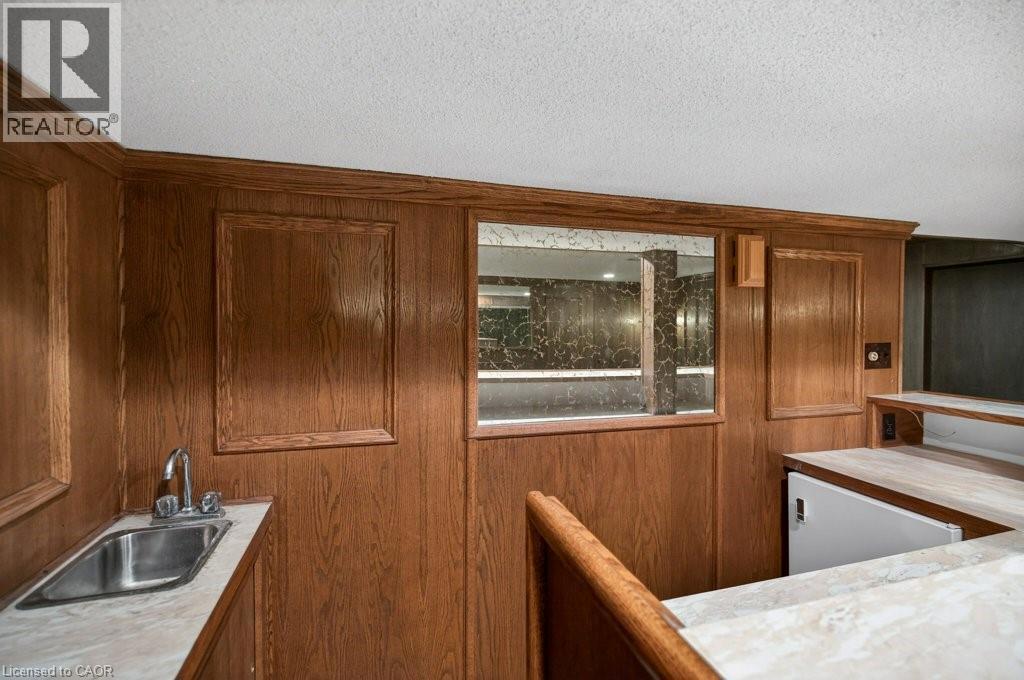 426 East 37th Street, Hamilton, Ontario  L8V 4B8 - Photo 40 - 40792399