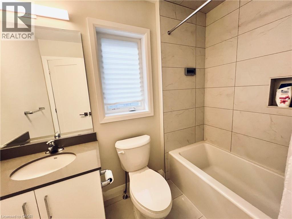 11 Cherry Blossom Heights, Hamilton, Ontario  L9B 0E9 - Photo 28 - 40792259