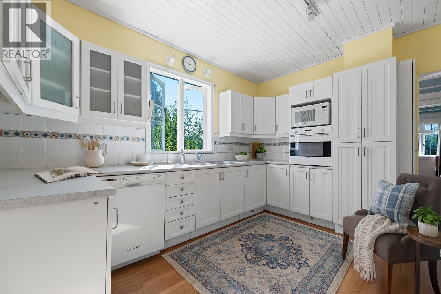 1376 11th Street, West Vancouver, British Columbia  V7T 2M9 - Photo 9 - R3072157